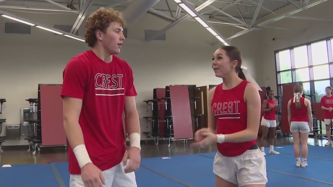Cheerleading duo makes national roster